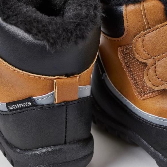H&M Waterproof Winter Leather Boots Size 7.5 - Picture 3 of 4